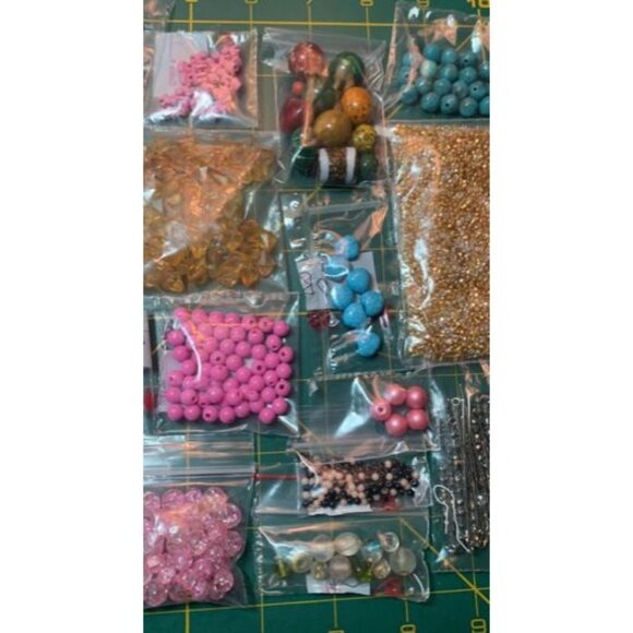 Assorted Jewelry Making Kit with Beads Hooks & Clasps for Craft Projects - Picture 3 of 8